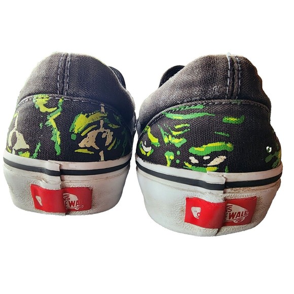 VANS Eyes In The Dark Slip On Sneakers Unisex M-8.5 W-10 Glow In The Dark - Picture 3 of 7